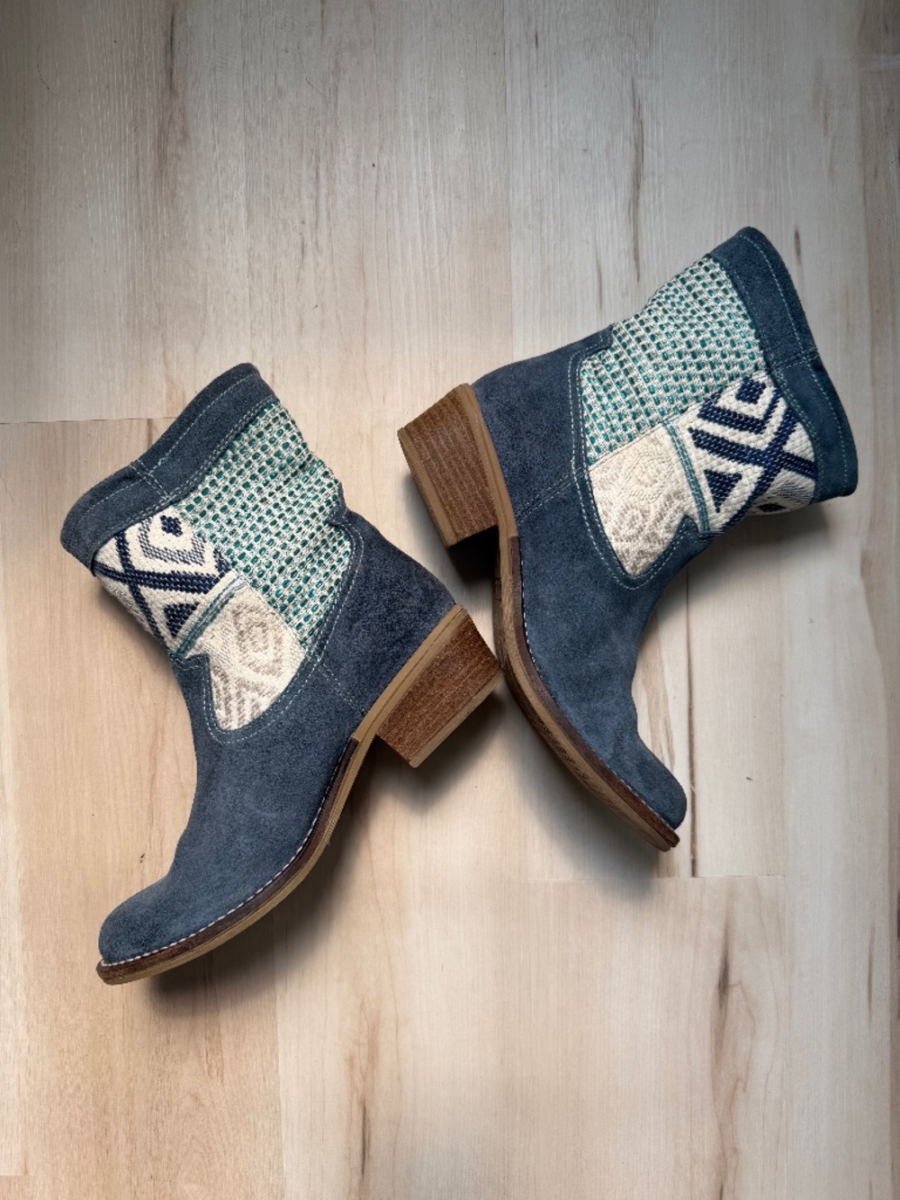 Unique desigual suede and fabric mixed mecia blue boots size
